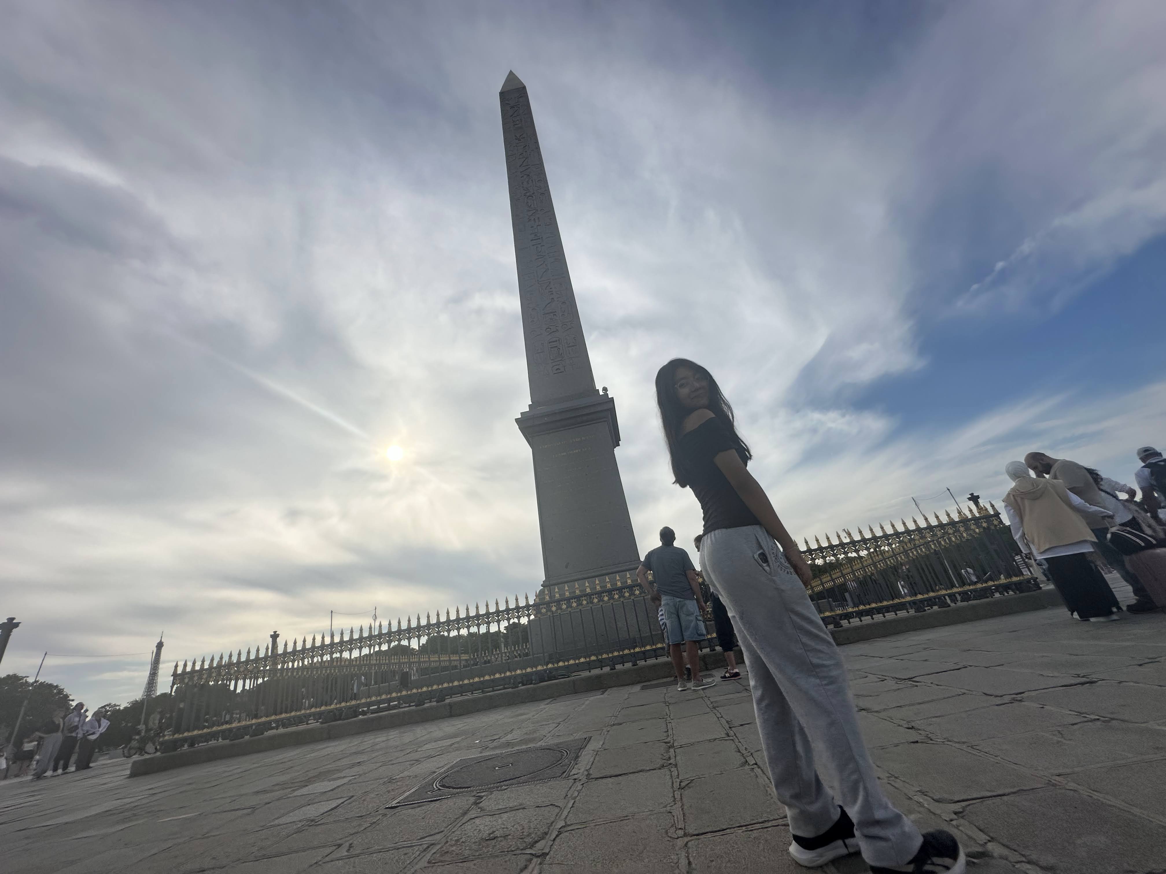 Jessy en Plaza de la Concordia